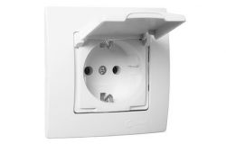 
			Socket with cover Makel, LILLIUM KARE, white